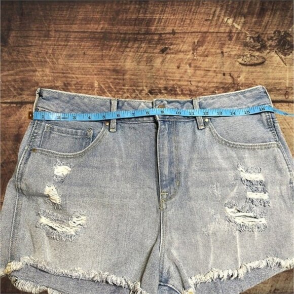 Bullhead Denim High Rise Raw Hem Ripped Distressed Women's‎ Jean Shorts size 30 - Picture 7 of 11